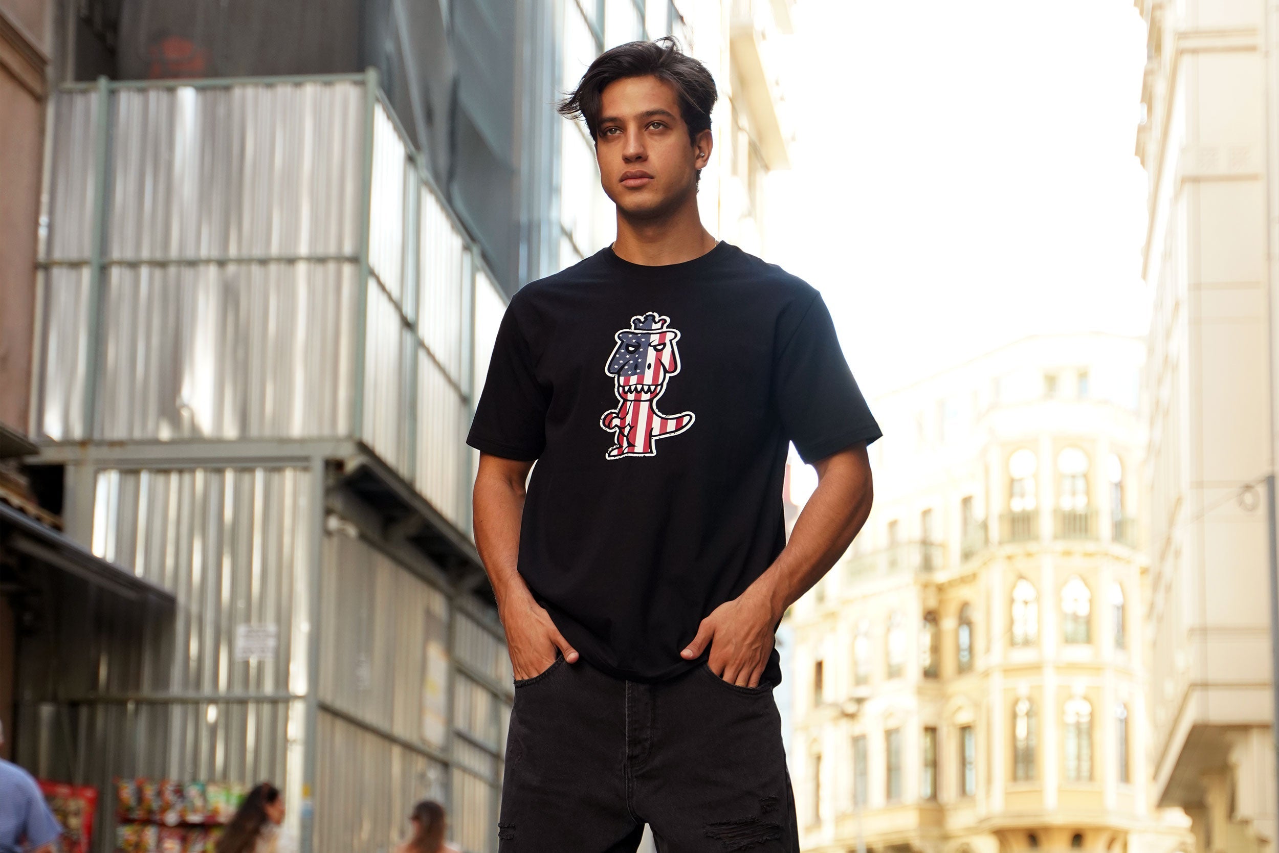 How to Style a Graphic Tee: 5 Outfit Ideas for Men and Women